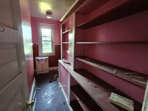 Entry Way - 708 Harrison St, Gary, IN 46402 photo 6 of 11