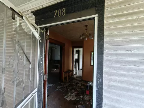Entry Way - 708 Harrison St, Gary, IN 46402 photo 1 of 11