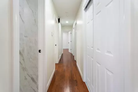 Entry Way - 1609 Davis Ave, Whiting, IN 46394 photo 2 of 2