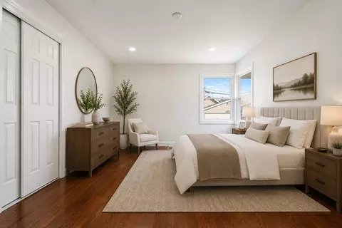 Bedroom - 1609 Davis Ave, Whiting, IN 46394 photo 4 of 6