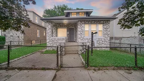 3718 Hemlock St, East Chicago, IN 46312