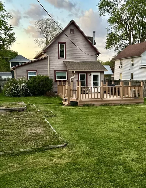 Exterior - 125 E Broadway St, Brook, IN 47922 photo 5 of 5