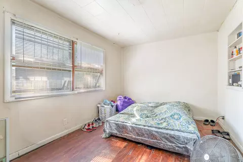 Bedroom - 5052 Jefferson St, Gary, IN 46408 photo 3 of 4