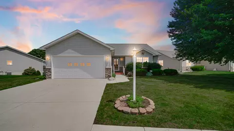 101 Whispering Blvd, La Porte, IN 46350