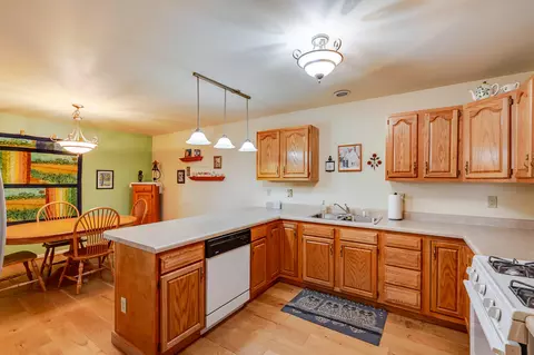 Kitchen - 206 Fieldstone Dr, Porter, IN 46304 photo 1 of 3
