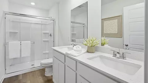 Bath - 540 E 120th Pl, Crown Point, IN 46307 photo 3 of 3