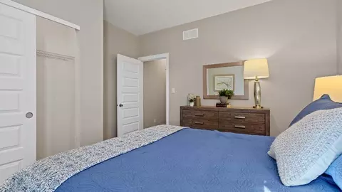 Bedroom - 7603 W 107th Pl, Crown Point, IN 46307 photo 5 of 14
