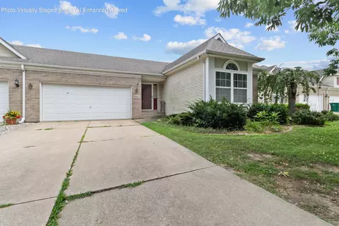 8661 Van Buren St, Merrillville, IN 46410