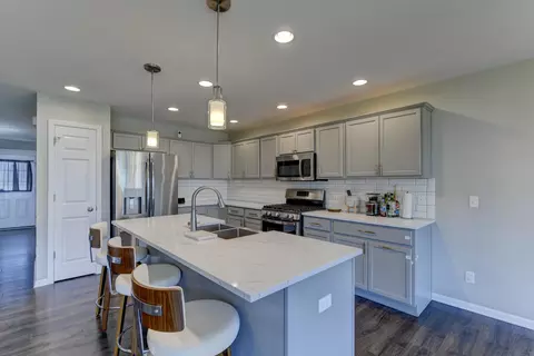 Kitchen - 15440 W 101st Pl, Dyer, IN 46311 photo 2 of 3