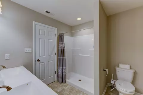 Bath - 15440 W 101st Pl, Dyer, IN 46311 photo 3 of 3