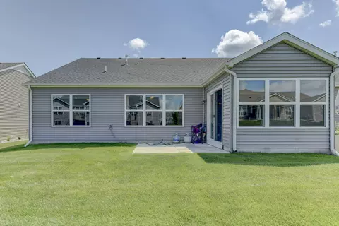 Exterior - 15440 W 101st Pl, Dyer, IN 46311 photo 2 of 4