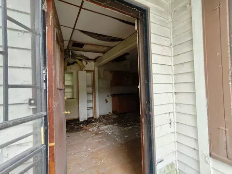 Entry Way - 5925 Forest Ave, Gary, IN 46403 photo 1 of 5