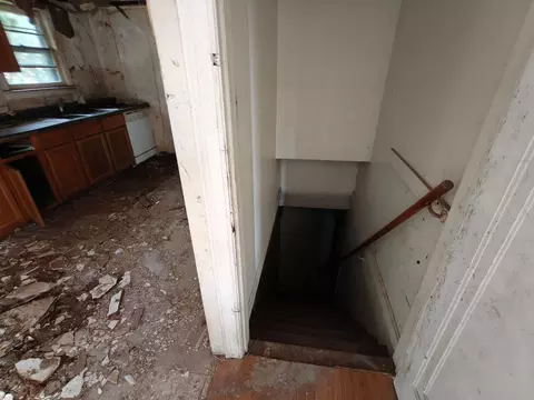 Entry Way - 5925 Forest Ave, Gary, IN 46403 photo 5 of 5