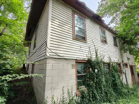 Exterior - 5925 Forest Ave, Gary, IN 46403 photo 4 of 5