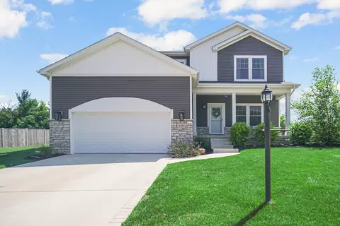 3304 Blue Grouse St, Valparaiso, IN 46383