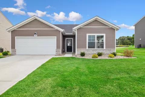 4402 Goldfinch Ave, Valparaiso, IN 46385