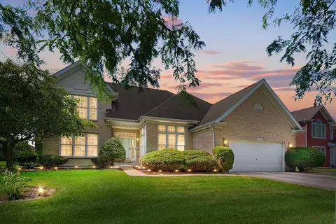 2467 W 85th Ave, Merrillville, IN 46410