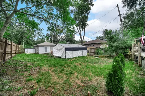 Exterior - 2817 Beverly Dr, Gary, IN 46408 photo 4 of 5