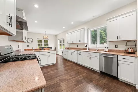 Kitchen - 759 Ketill Trce, Crown Point, IN 46307 photo 2 of 2