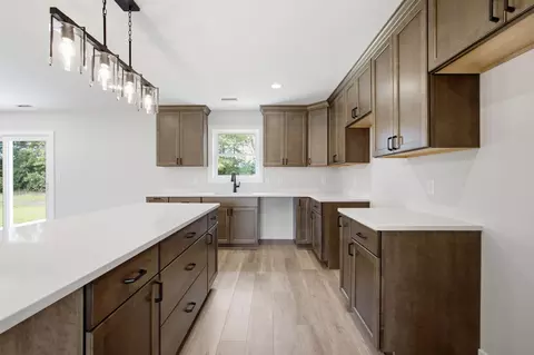 Kitchen - 406 Kapok St, De Motte, IN 46310 photo 1 of 2