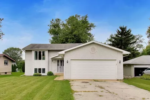 3344 Windy Hill Rd, Crown Point, IN 46307