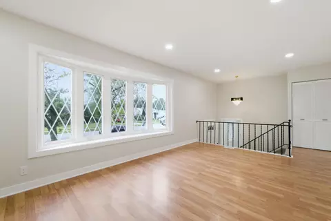 Living - 1412 N Dwiggins Ave, Griffith, IN 46319 photo 1 of 3