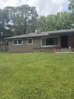 5940 Hayes Pl, Merrillville, IN 46410