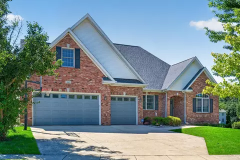 94 Scotscraig Dr, Valparaiso, IN 46385