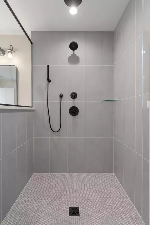 Bath - 9701 Sweetspire Ave, Saint John, IN 46373 photo 5 of 10