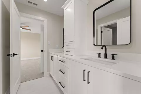 Bath - 9701 Sweetspire Ave, Saint John, IN 46373 photo 7 of 10