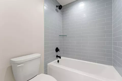 Bath - 9701 Sweetspire Ave, Saint John, IN 46373 photo 8 of 10
