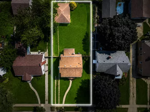 View/Area - 914 E 176th St, Hammond, IN 46324 photo 1 of 2