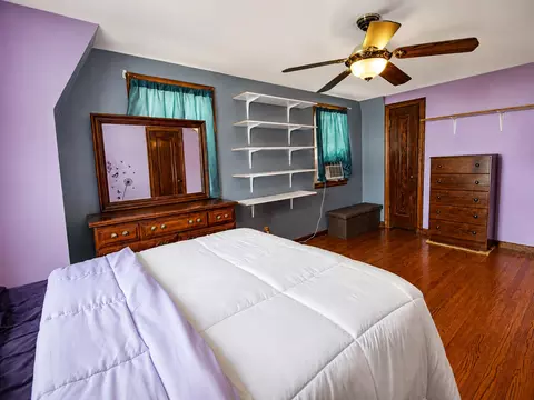 Bedroom - 914 E 176th St, Hammond, IN 46324 photo 2 of 4