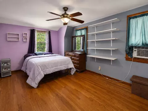 Bedroom - 914 E 176th St, Hammond, IN 46324 photo 1 of 4
