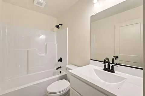 Bath - 11252 Quail Run Dr, Wheatfield, IN 46392 photo 1 of 2