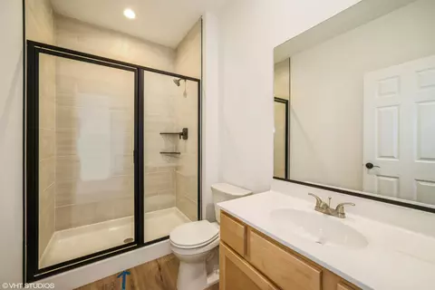 Bath - 10510 Kansas St, Crown Point, IN 46307 photo 2 of 4