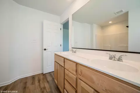 Bath - 10510 Kansas St, Crown Point, IN 46307 photo 1 of 4