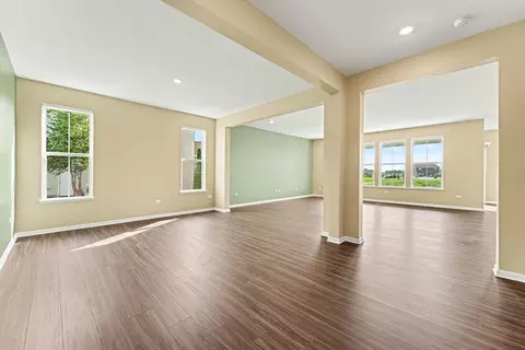 Living - 11602 Clyde Dr, Crown Point, IN 46307 photo 2 of 8