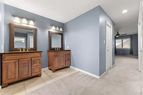 Entry Way - 930 Cornwallis Ln, Munster, IN 46321 photo 1 of 1