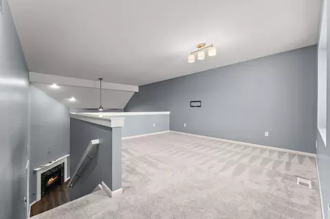 Living - 930 Cornwallis Ln, Munster, IN 46321 photo 6 of 6