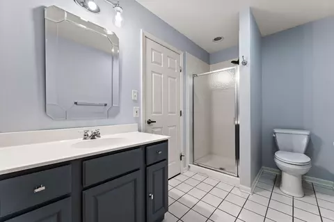 Bath - 930 Cornwallis Ln, Munster, IN 46321 photo 2 of 6