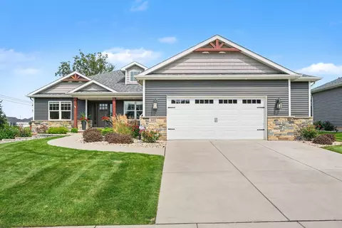 Exterior - 1002 Oak Grove Ct, Crown Point, IN 46307 photo 2 of 5