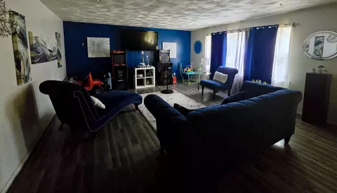 Living - 4457 E 6th Ave, Gary, IN 46403 photo 3 of 4