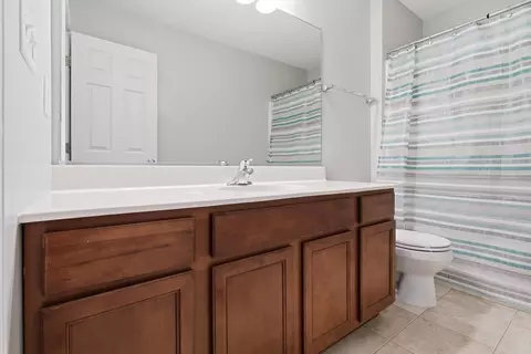 Bath - 7745 E 122nd Pl, Crown Point, IN 46307 photo 2 of 2