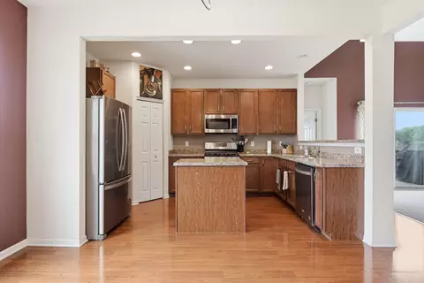 Kitchen - 7745 E 122nd Pl, Crown Point, IN 46307 photo 5 of 5