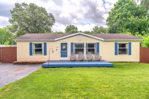 9329 W 142nd Ave, Cedar Lake, IN 46303
