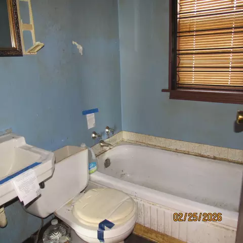 Bath - 2468 Johnson St, Gary, IN 46407 photo 1 of 3