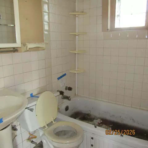 Bath - 2468 Johnson St, Gary, IN 46407 photo 2 of 3