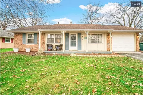 2207 Fernhill Dr, Valparaiso, IN 46385