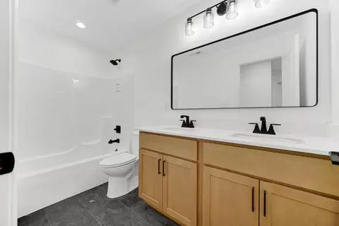 Bath - 702 Ketill Ct, Crown Point, IN 46307 photo 1 of 3